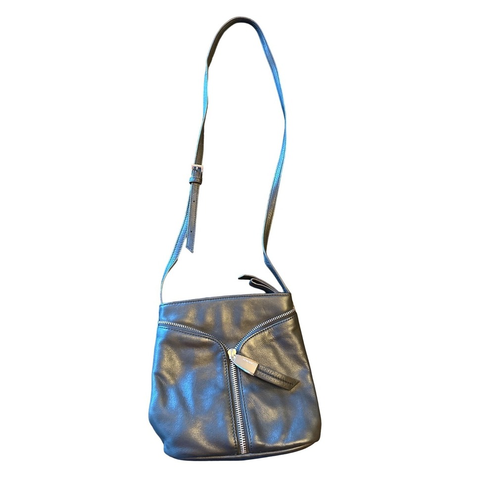 B. Makowsky Black Leather Crossbody Bag With Zipper Closure & Adjustable Strap‎